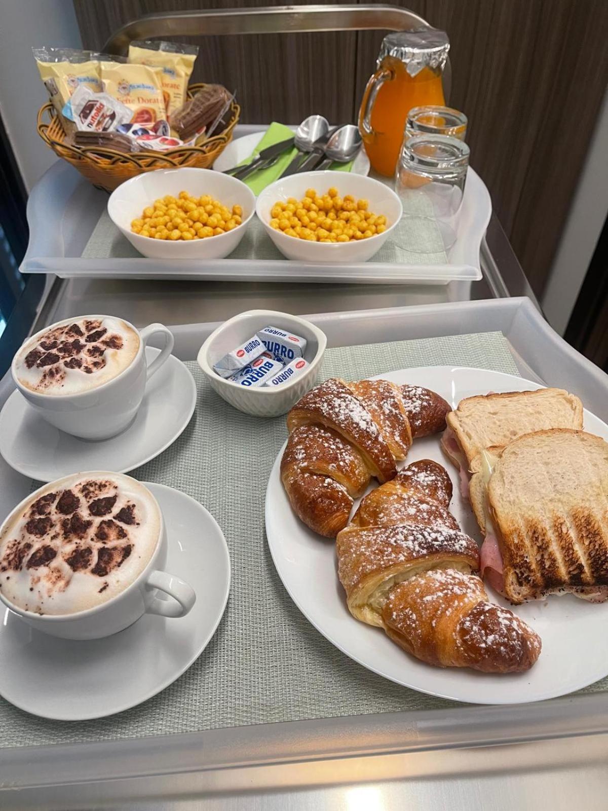 Napoli Central Capodichino B&B 외부 사진